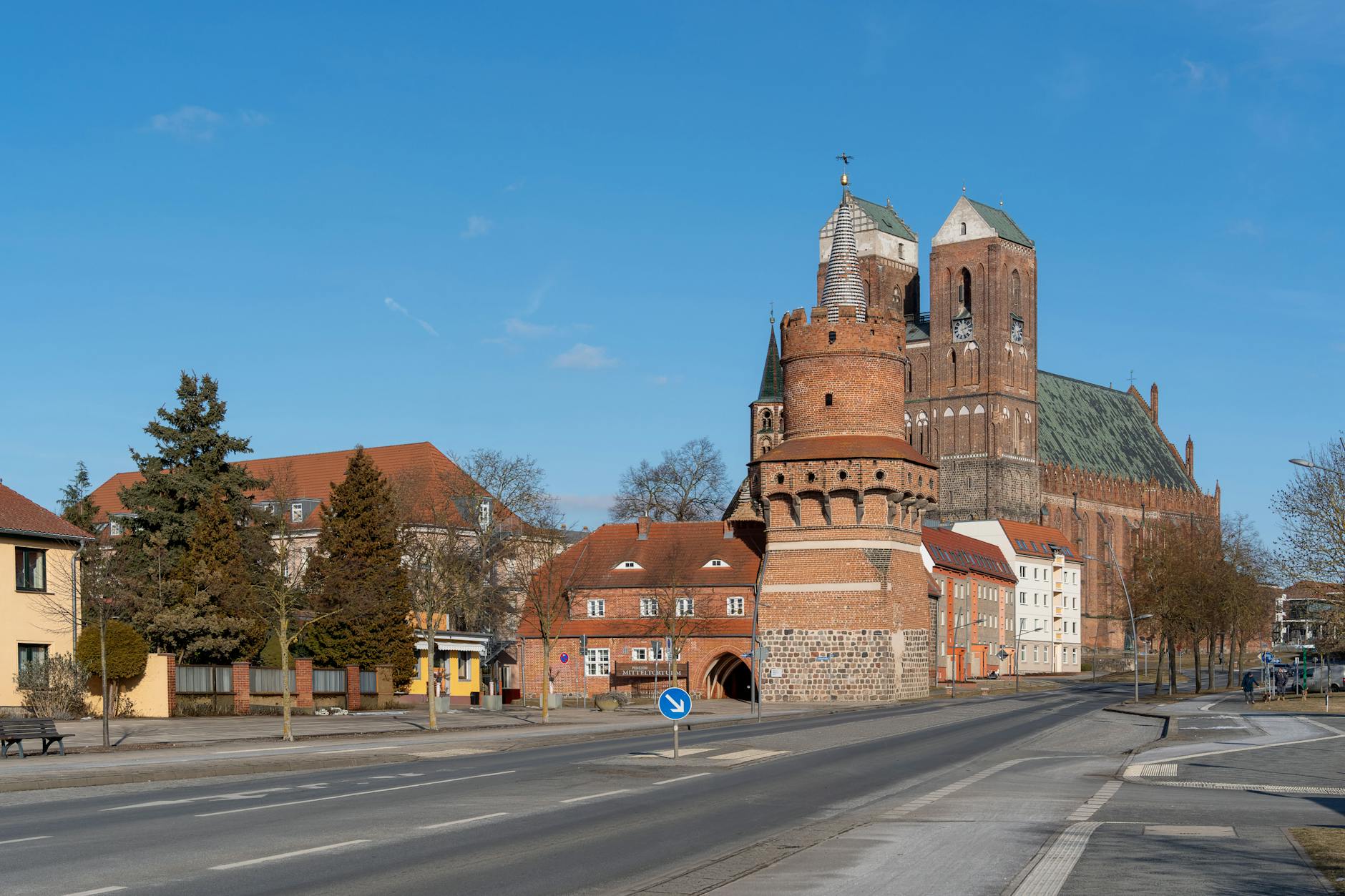 Chełmno na weekend: gotyk, mury obronne i spacer po mieście zakochanych