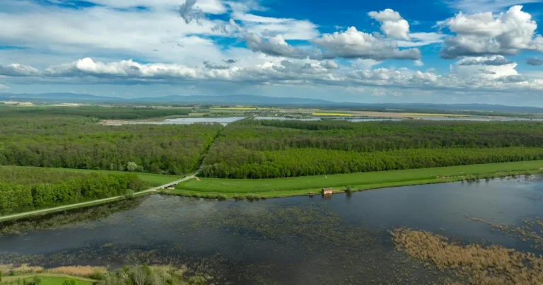 Słowacki Raj na majówkę 2026: Natura bez tłumów i zgiełku Zakopanego